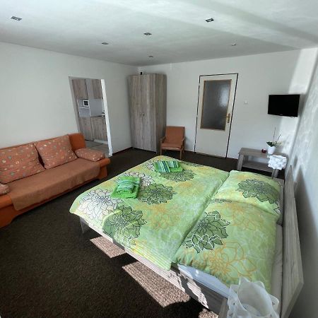 Apartmany Pri Zvonici Oravsky Podzamok Exterior photo